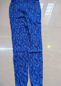 Blue Floral Print Zipper Pocket Pants