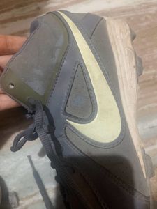 Nike MVP Keystone Shoes