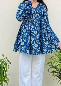 Blue Floral Print Top