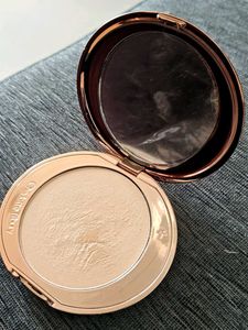 Charlotte Tilbury Compact