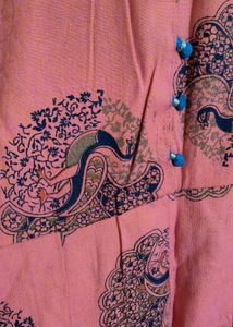 🌸 Elegant Printed Long Kurti