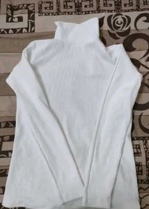 Chic Ribbed Turtleneck Sweater – Winter White