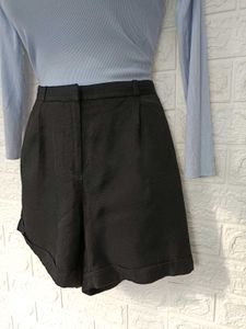 H&amp;M Black Shorts