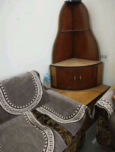Side Showcase