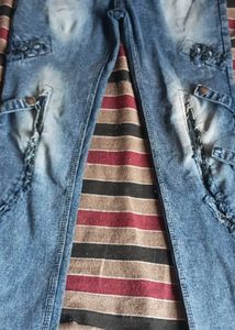 Distressed Detail Cargo Jeans