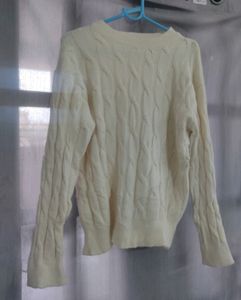Knitted Pullover