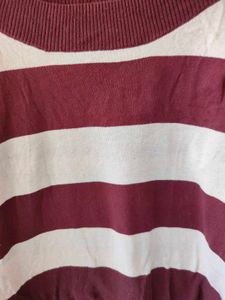 Maroon And White Colour Sweatshirt For Women ✨