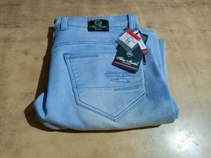 Allen Martin Light Wash Jeans - Size 34