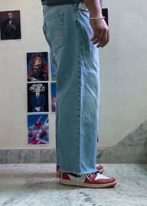 Light Wash Cropped Jeans