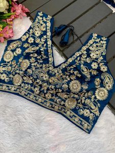 🆕️🆕️ Saree With Stitched Blouse