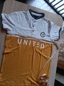 Cool UNITED Graphic Tee