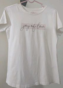 Set of 4 Trendy Tees – Just ₹300 (No Bargain)