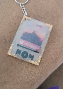 Resin Spotify Keychain