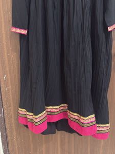 Floral Embroidered Kurta