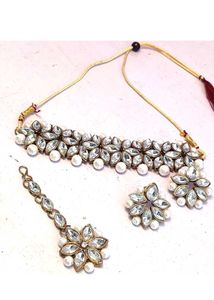 Elegant Kundan Choker Set✨