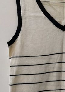 ✨Brand New Stylish Sleeveless Vest✨