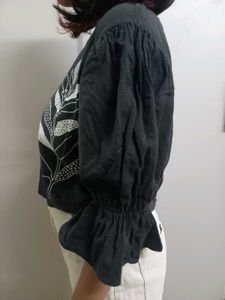 Black Crop Top Blouse