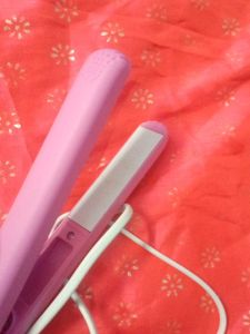 Cute &#34;Make Time&#34; Mini Hair Straightener