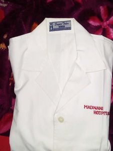 Medical Lab Coat - Madnani Hospital