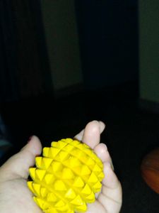 Nail Polish 💅+ Acupressure Massage Ball