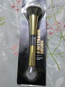 4-in-1 Travel Makeup Brush