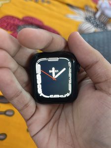 Apple Watch Series 8