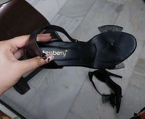 Dressberry Bow High Heels