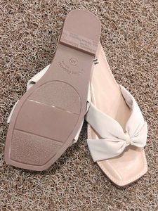 Bow Detail Flats