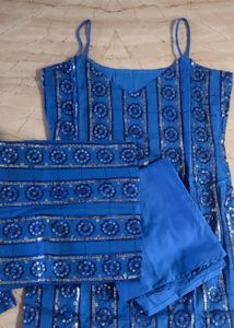 Blue Embellished Kurti With Flared Pants Suit Set