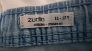 Girl&#39;s Jeans Zudio