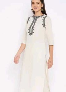 Elegant Embroidered Kurti