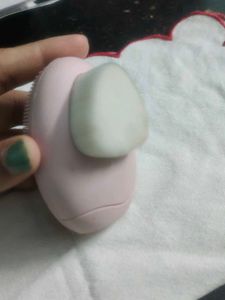 Facial Cleaning Brush