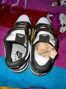 Nike Court Vision Low Sneakers