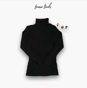 Uniqlo Classic Black Turtleneck Sweater