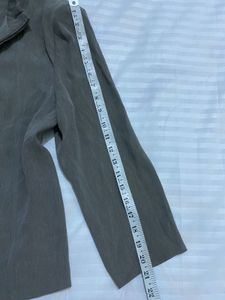 Vintage Zip-Up Top Or Blazer(NOT FADED)