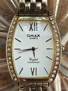 Omax Crystal Watch