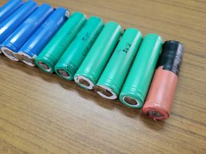 Rechargeable Li Ion 18650 Battery
