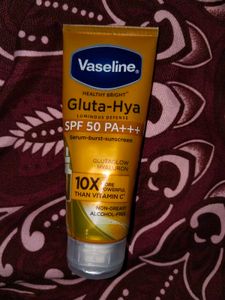 Vaseline Gluta-Hya Sunscreen