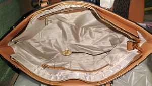 Michael Kors   Voyager Tote Bag RESTOCK ON DEMAND