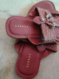Svrnaa Women&#39;s Toe Ring  Flat Sandals