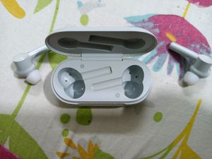 OnePlus Earbuds