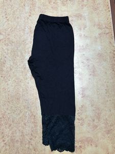 Black Lace Trim Capri Leggings