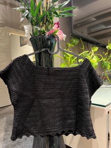 Off Shoulder Knitted Crop Top