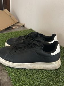 Zara Black Sneakers