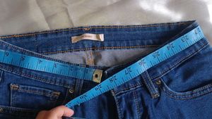 Levi&#39;s 711 Skinny Jeans Mid Rise