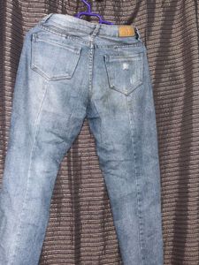 Ripped Knee Denim Jeans 👖🦋