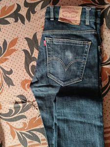 Levi's Dark Wash Jeans