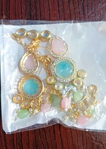 A Beautiful Polki  Earings &amp; Mangtika Set