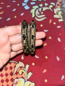 Elegant Black & Gold Bangle Set