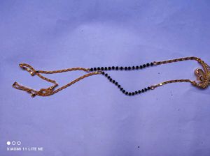 Delicate Two Swan Mangalsutra
